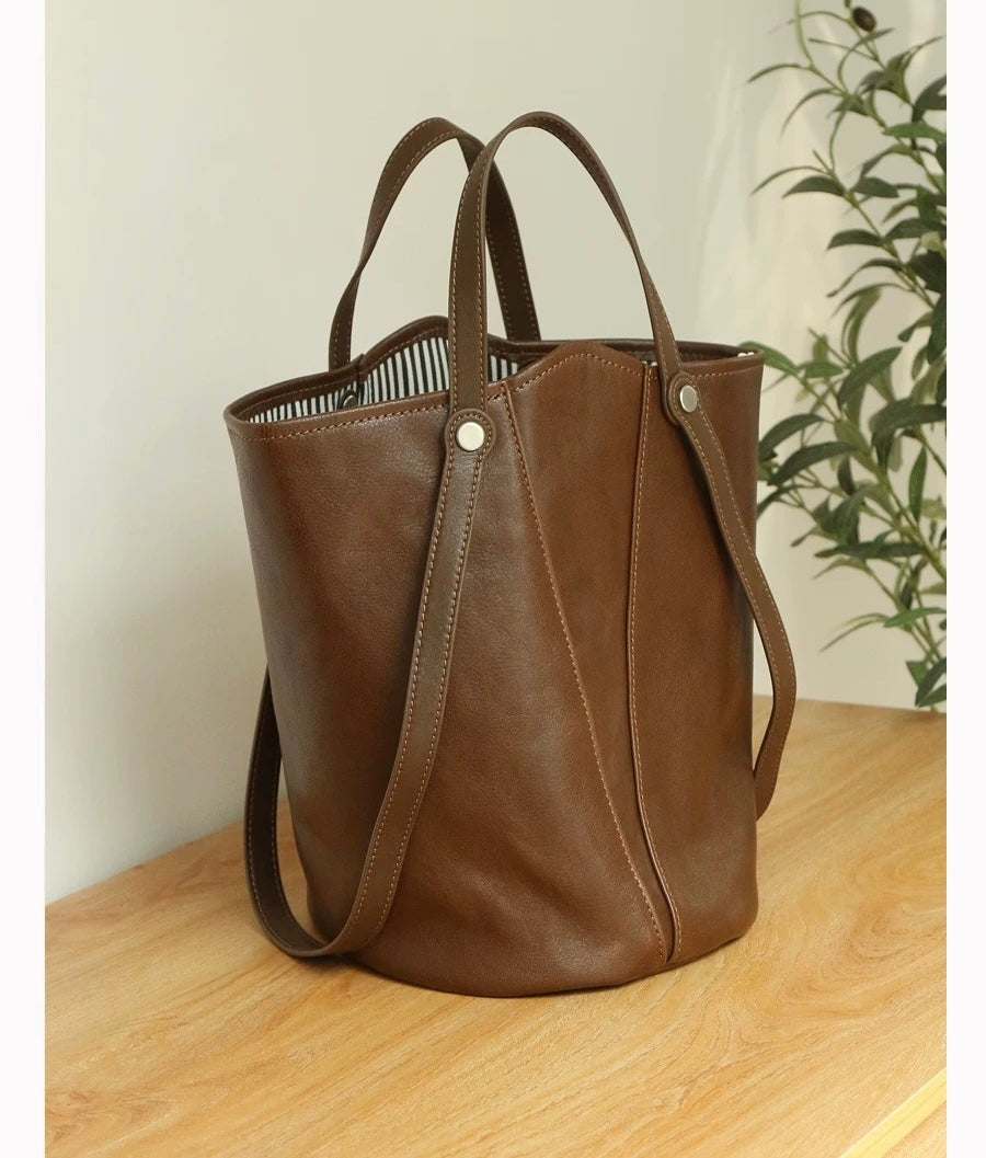 Matte leather bucket bag