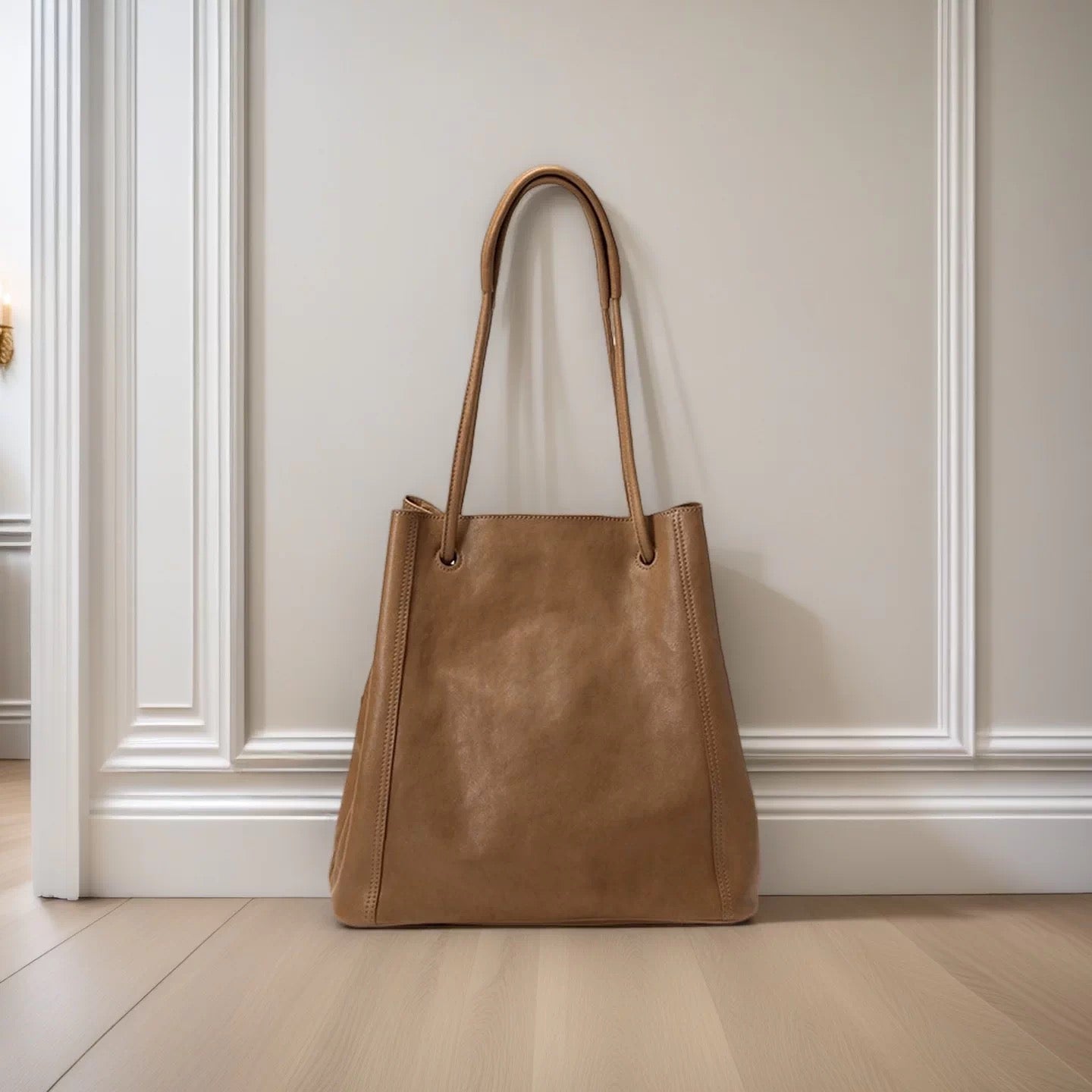 Leather shoulder bag