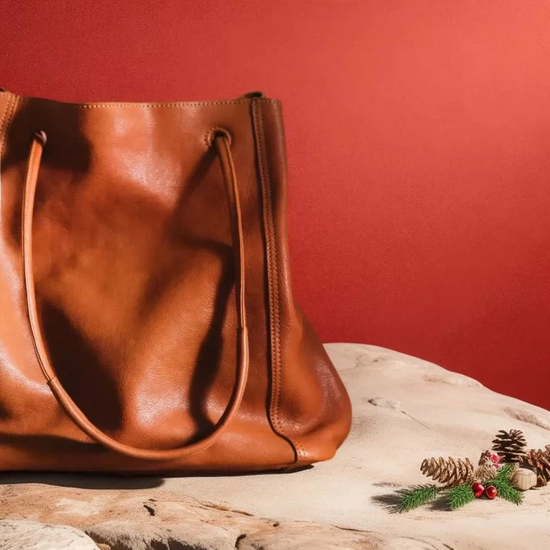 Leather shoulder bag