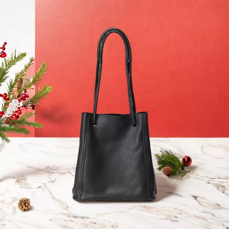 Leather shoulder bag