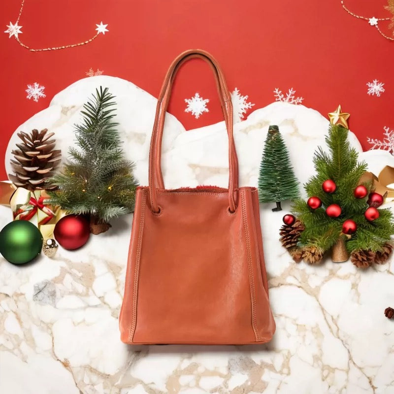 Leather shoulder bag